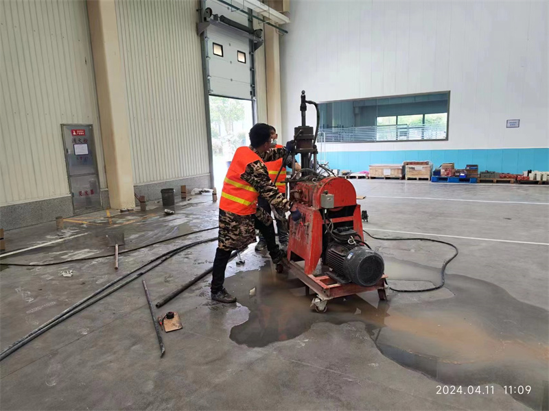 库尔勒厂房地面下沉塌陷注浆加固施工